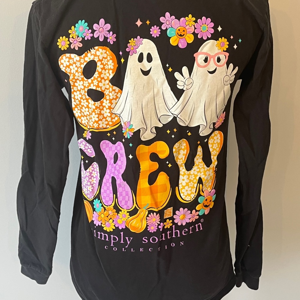 Simply Southern Black Tee with Branded Neck Tag